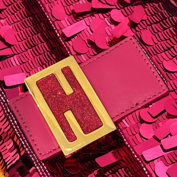 Fendi Fuchsia Pink Sequin Baguette Gold Hardware ‘Sex and the City’ New Rare - Picture 9 of 15